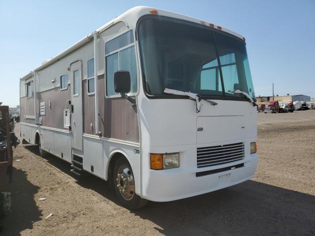  Salvage Workhorse Custom Cha Motorhome