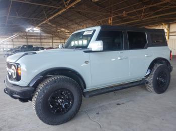  Salvage Ford Bronco