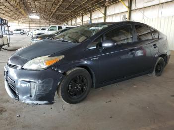  Salvage Toyota Prius