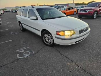  Salvage Volvo V70