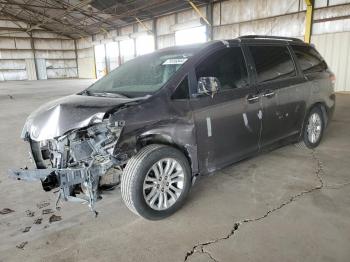  Salvage Toyota Sienna