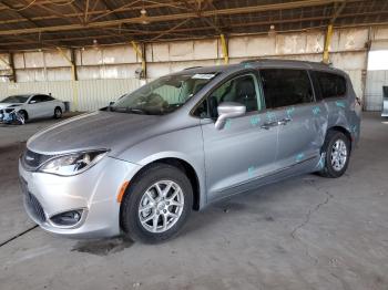  Salvage Chrysler Pacifica