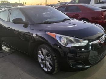  Salvage Hyundai VELOSTER