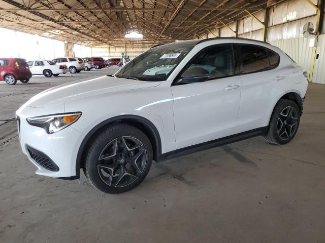  Salvage Alfa Romeo Stelvio