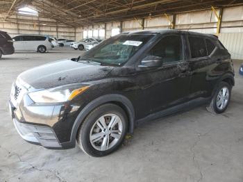  Salvage Nissan Kicks