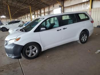  Salvage Toyota Sienna