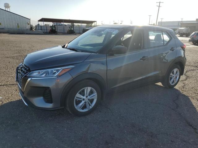  Salvage Nissan Kicks