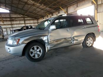  Salvage Toyota Highlander