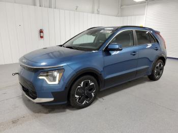  Salvage Kia Niro