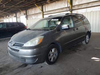  Salvage Toyota Sienna