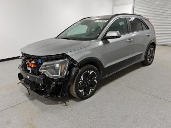  Salvage Kia Niro