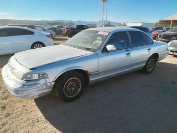  Salvage Ford Crown Vic