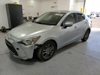  Salvage Toyota Yaris