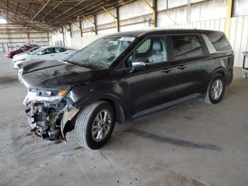  Salvage Kia Carnival