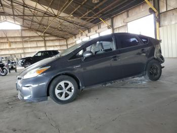  Salvage Toyota Prius