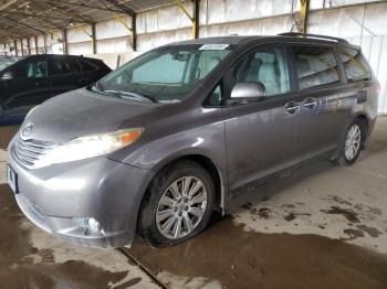  Salvage Toyota Sienna