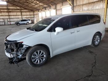  Salvage Chrysler Pacifica