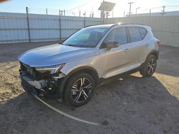  Salvage Volvo Xc40 Core