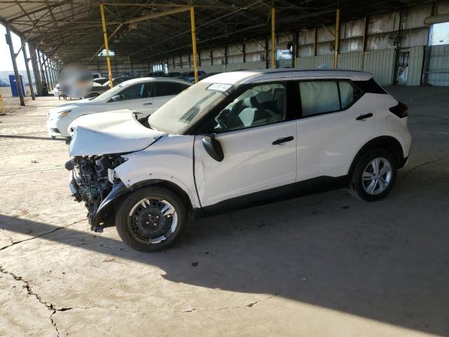  Salvage Nissan Kicks