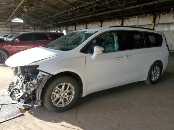  Salvage Chrysler Pacifica