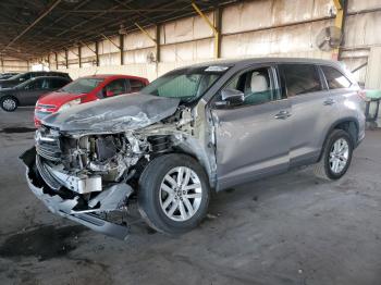  Salvage Toyota Highlander