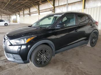  Salvage Nissan Kicks