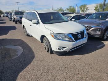  Salvage Nissan Pathfinder