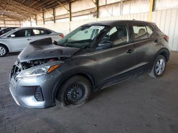  Salvage Nissan Kicks