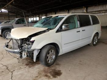  Salvage Chrysler Minivan