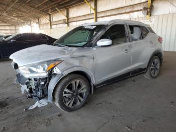  Salvage Nissan Kicks