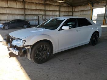  Salvage Chrysler 300