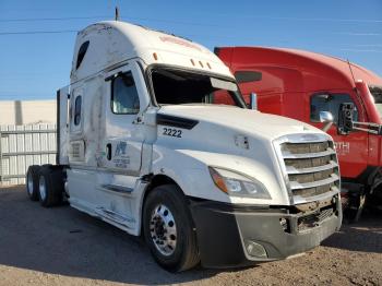  Salvage Freightliner Cascadia 1