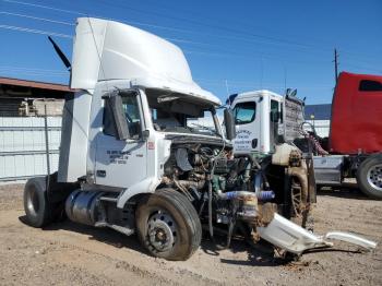  Salvage Volvo Vnr