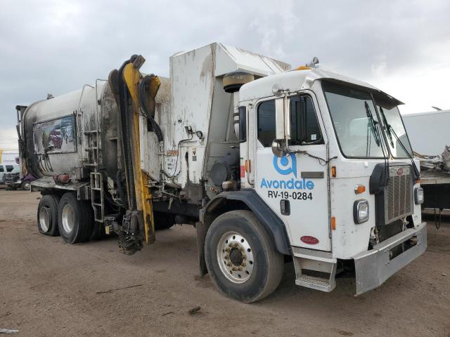  Salvage Peterbilt 520