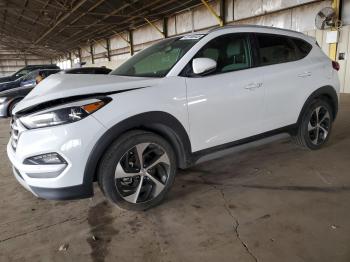  Salvage Hyundai TUCSON