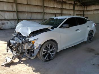  Salvage Nissan Maxima