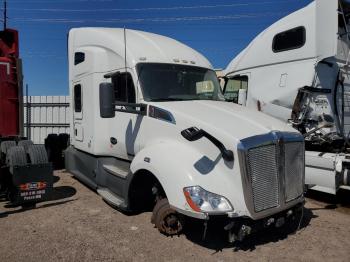  Salvage Kenworth Constructi
