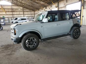  Salvage Ford Bronco