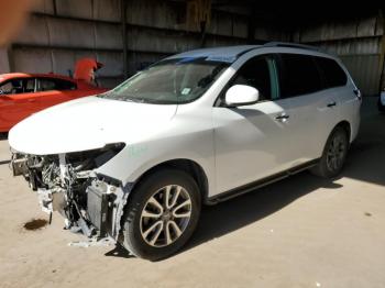  Salvage Nissan Pathfinder