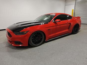  Salvage Ford Mustang