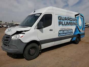  Salvage Mercedes-Benz Sprinter