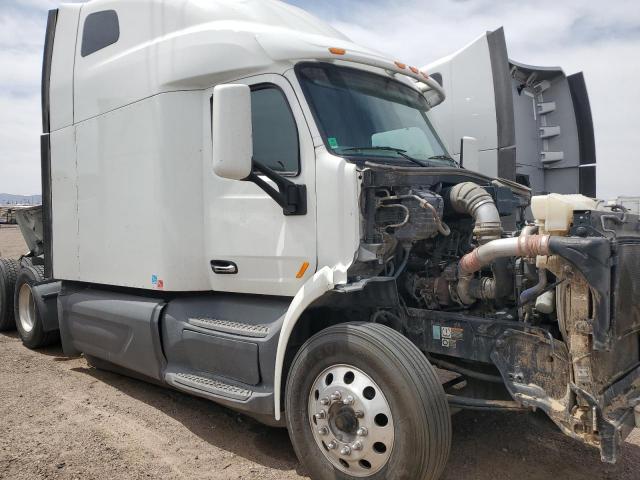 Salvage Peterbilt 579