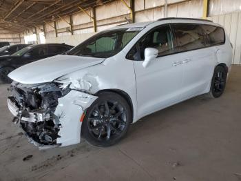  Salvage Chrysler Pacifica