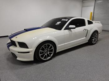  Salvage Ford Mustang
