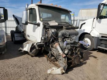  Salvage Peterbilt 579