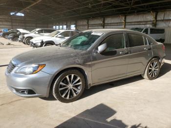  Salvage Chrysler 200