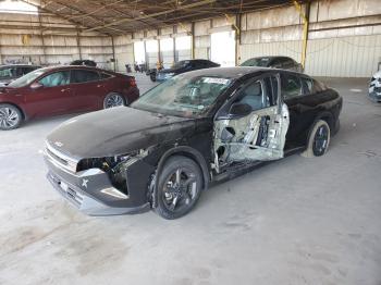  Salvage Kia K4 Lx