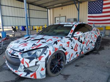  Salvage Hyundai Genesis