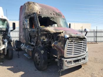  Salvage Freightliner Cascadia 1