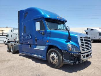  Salvage Freightliner Cascadia 1